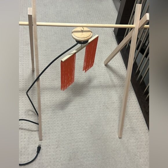 Back tickling device handmade waterfall string spins attach feathers, ect tickle - Picture 4 of 4